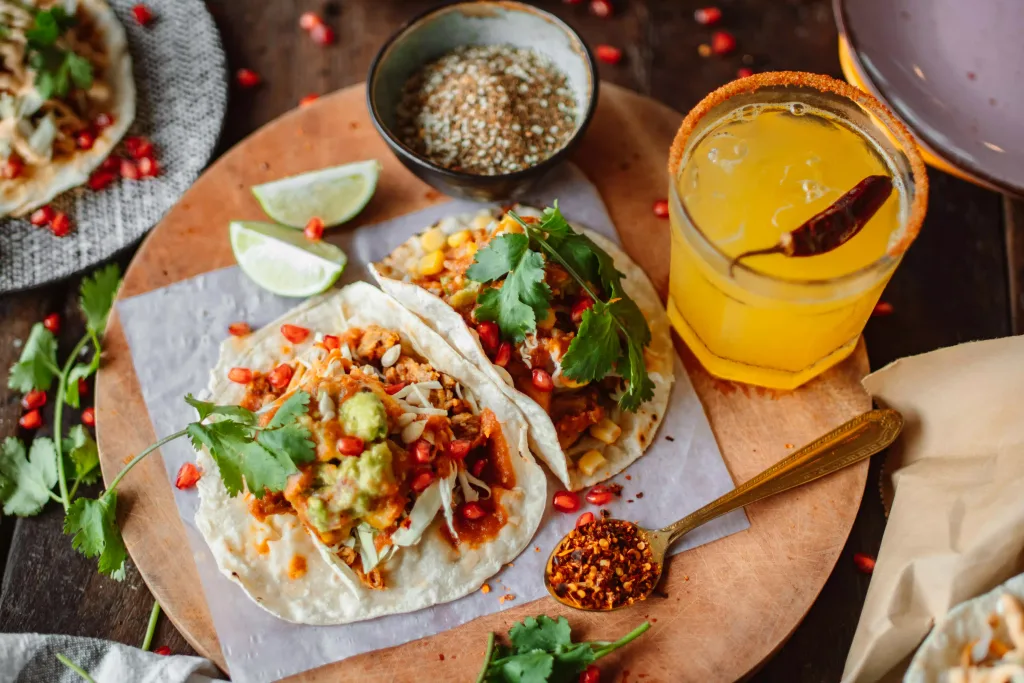 Mexico: Tacos, Tequila and the Day We Dance with Death Your Passport to Spanish Life.